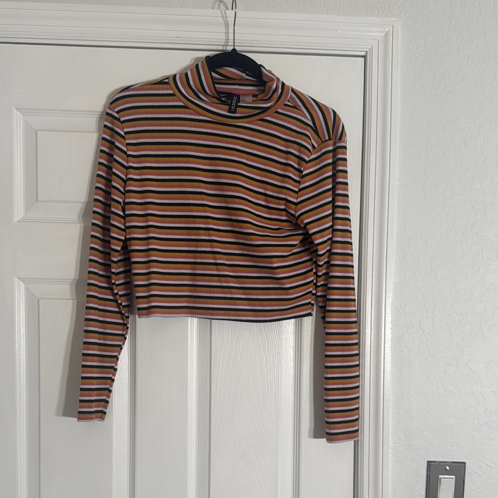 Striped Long Sleeve Crop Top